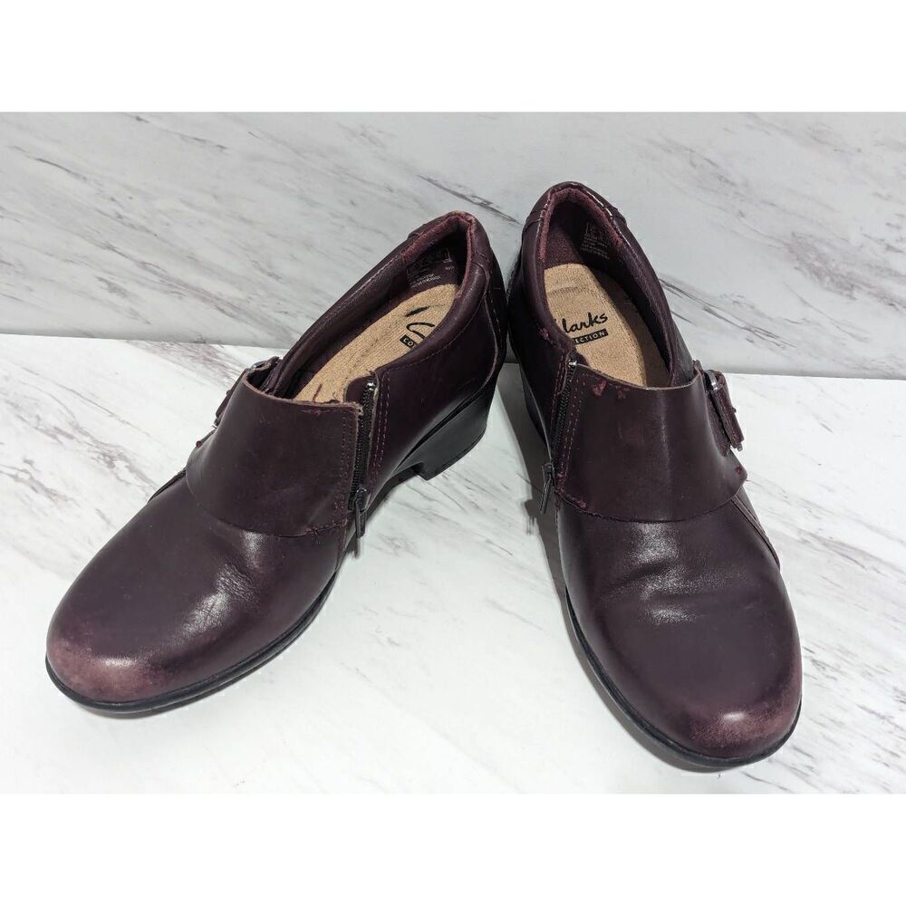 Clark's Women's Burgundy Round Toe Leather Zip side 2" Block Heel Bootie Size 7